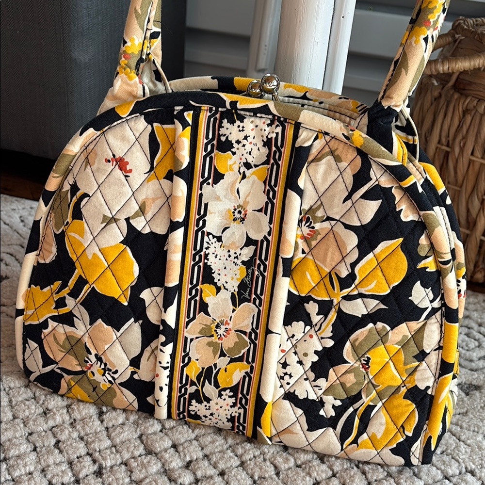 LIKE NEW! Vera Bradley Eloise Kisslock Floral Quilted Handbag - Picture 2 of 12